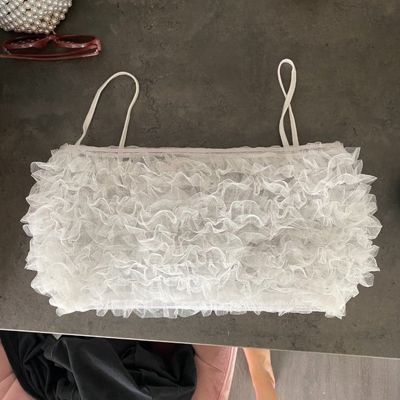 Ruffle crop top - Picture 3 of 3